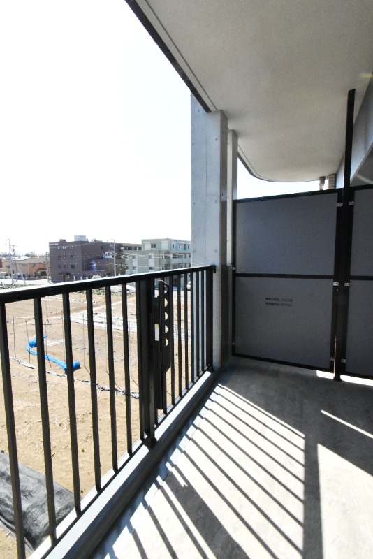 ��ʌ��������܎s����厚�w��̃}���V�����̃o���R�j�[