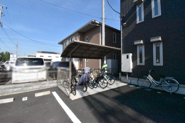 ��ʌ��z�J�s���C�N�^�E���Q���ڂ̃A�p�[�g�̂��̑�