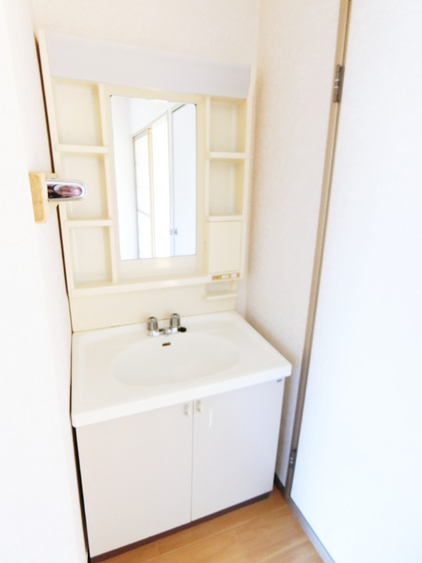 ��ʌ��@�c�s�厚�쓇�̃}���V�����̐��ʏ�