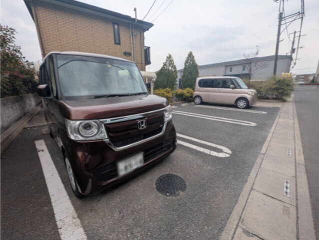 ��ʌ��������܎s�����擇���̃A�p�[�g�̒��ԏ�