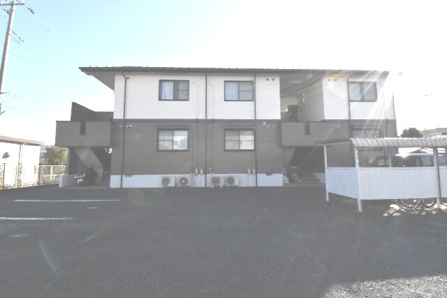 ��ʌ�����s�厚�Ɋ�1095-5�̃A�p�[�g�̌����O��