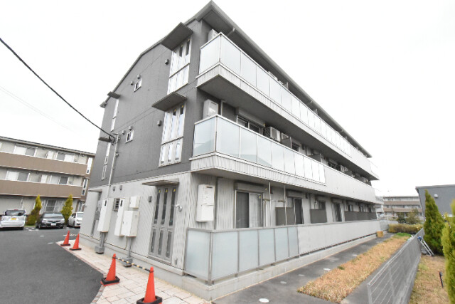 ��ʌ��z�J�s���C�N�^�E���V���ڂ̃A�p�[�g�̌����O��