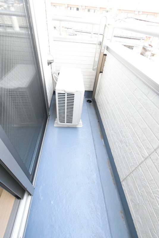 ��ʌ��������܎s�������a�c���P���ڂ̃A�p�[�g�̃o���R�j�[