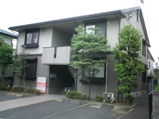 ��ʌ��������܎s�k��y�C���̃A�p�[�g�̒��ԏ�