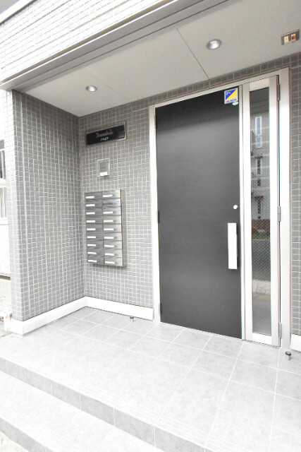 ��ʌ��z�J�s���C�N�^�E���V���ڂ̃A�p�[�g�̃G���g�����X