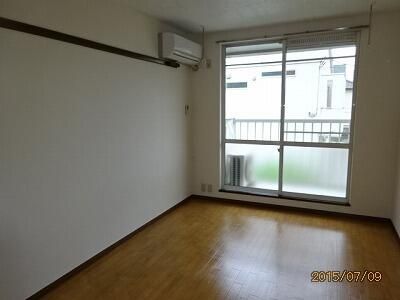 ��ʌ��������܎s������㗎���W���ڂ̃A�p�[�g�̋��ԁE���r���O