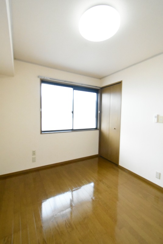 ��ʌ��������܎s�k��g�쒬�P���ڂ̃A�p�[�g�̂��̑������E�X�y�[�X