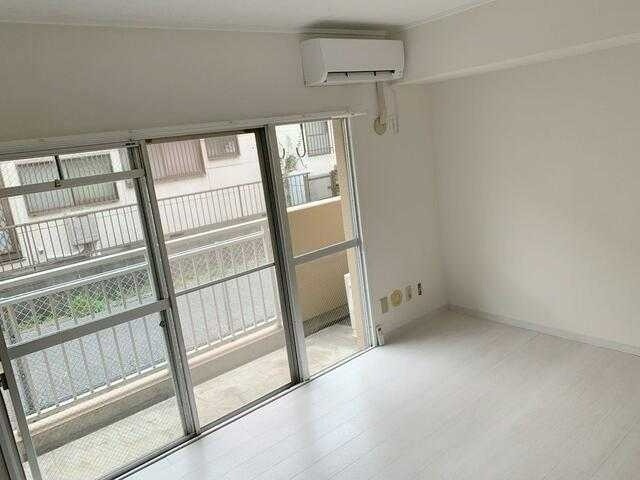 ��ʌ��z�J�s���z�J�P���ڂ̃}���V�����̋��ԁE���r���O