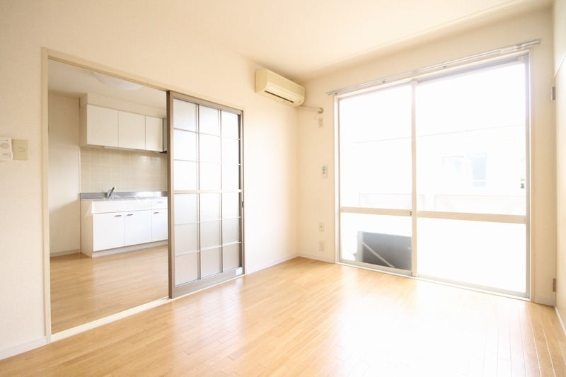 ��ʌ��������܎s�������a�c���P���ڂ̃A�p�[�g�̋��ԁE���r���O