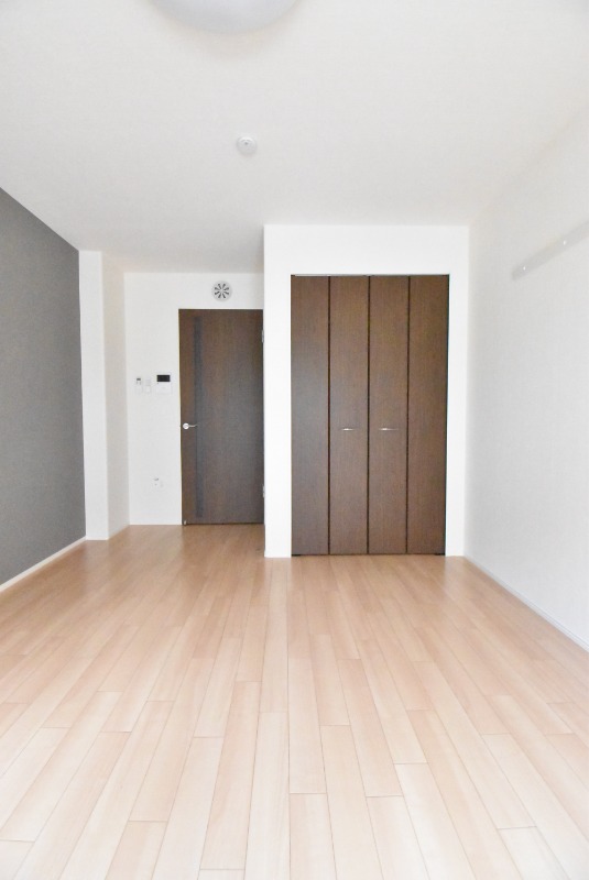 ��ʌ��z�J�s�퐶���̃}���V�����̋��ԁE���r���O