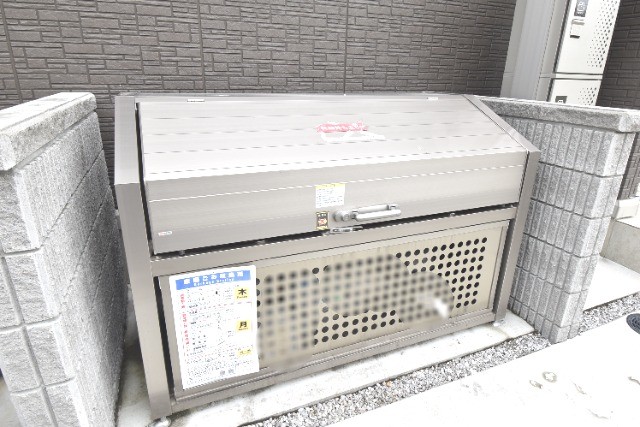 ��ʌ��������܎s���搼��{�Q���ڂ̃A�p�[�g�̂��̑�