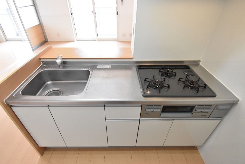 ��ʌ�����s�씵���J�Q���ڂ̃A�p�[�g�̃L�b�`��