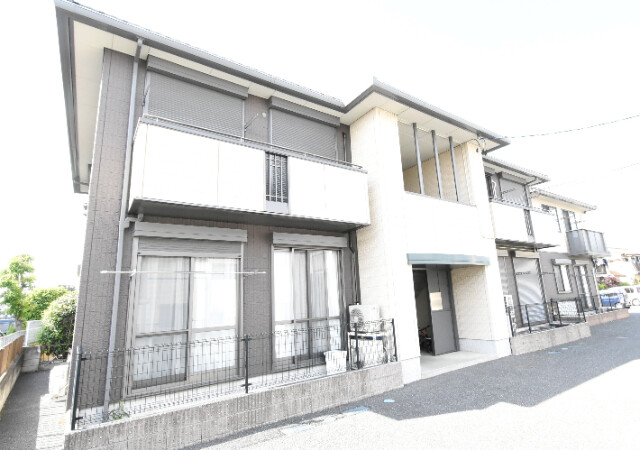 ��ʌ�����s�厚���s�̃A�p�[�g�̌����O��