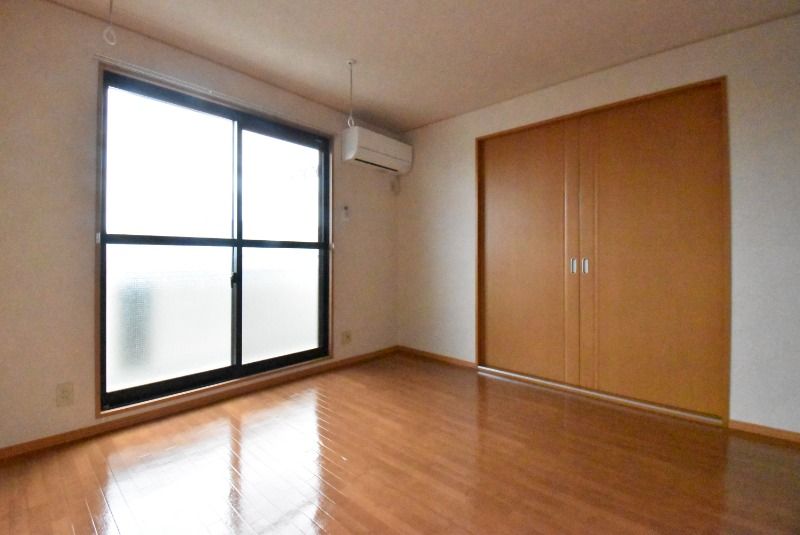 ��ʌ��z�J�s���z�J�Q���ڂ̃A�p�[�g�̋��ԁE���r���O