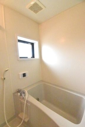 ��ʌ��z�J�s���z�J�Q���ڂ̃A�p�[�g�̃o�X