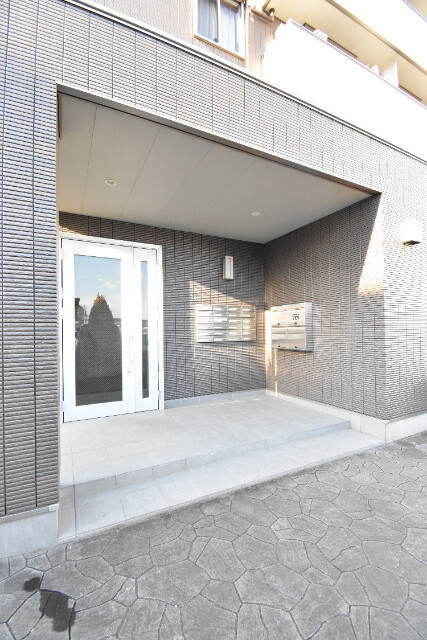 ��ʌ��������܎s�΋�厚����c�̃}���V�����̃G���g�����X