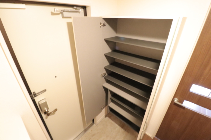 ��ʌ��z�J�s���C�N�^�E���X���ڂ̃A�p�[�g�̌���