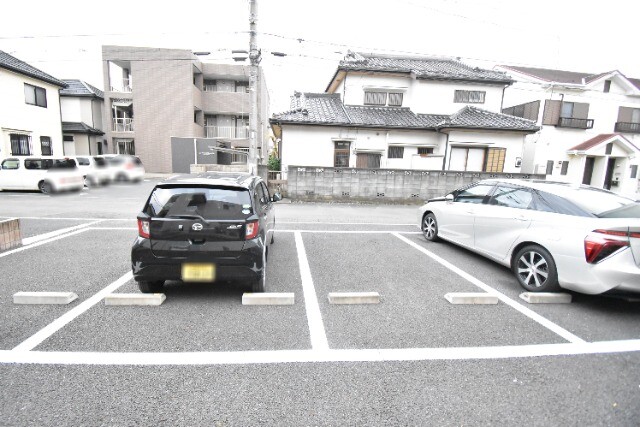 ��ʌ��������܎s�k�擌�听���Q���ڂ̃}���V�����̒��ԏ�