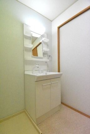 ��ʌ��z�J�s���z�J�Q���ڂ̃A�p�[�g�̐��ʏ�