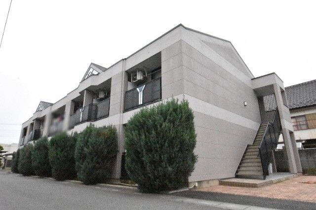 ��ʌ��������܎s��΋���q�T����13-23�̃A�p�[�g�̌����O��