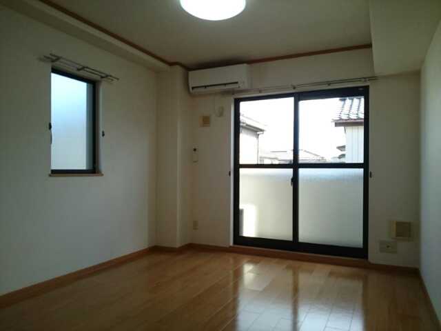 ��ʌ�����s�����S���ڂ̃A�p�[�g�̋��ԁE���r���O