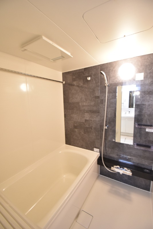 ��ʌ��������܎s����厚�y���̃A�p�[�g�̃o�X