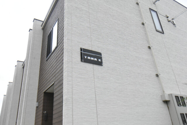 ��ʌ��@�c�s���m�؂S���ڂ̃e���X�n�E�X�̎���